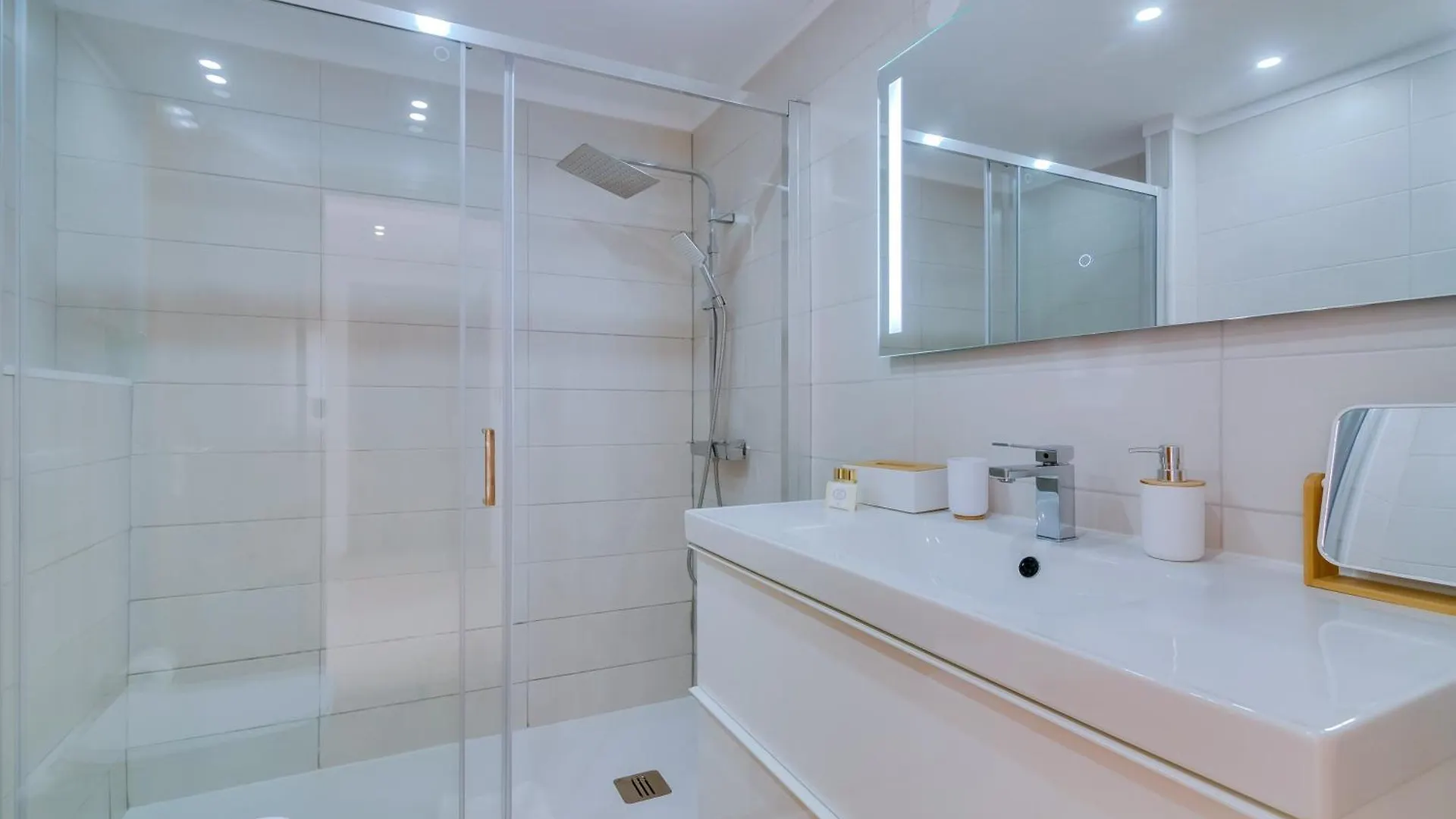 Apartamento Al Sakia 2Bdr Com Piscina E Ar Condicionado Quarteira Apartment